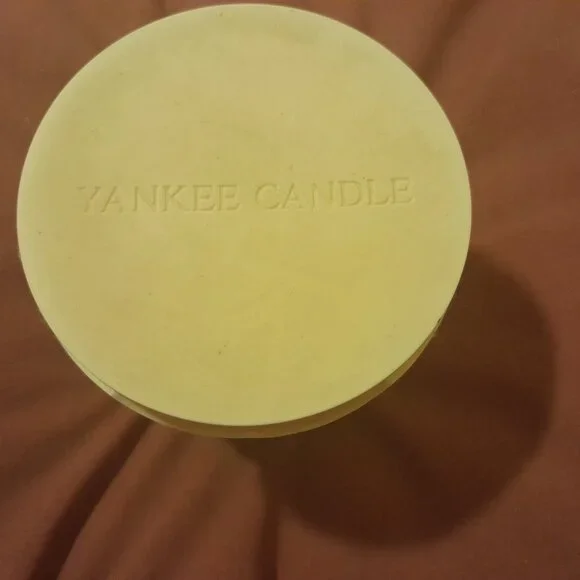 RARE Yankee Candle Red Velvet Cake - Picture 5 of 5
